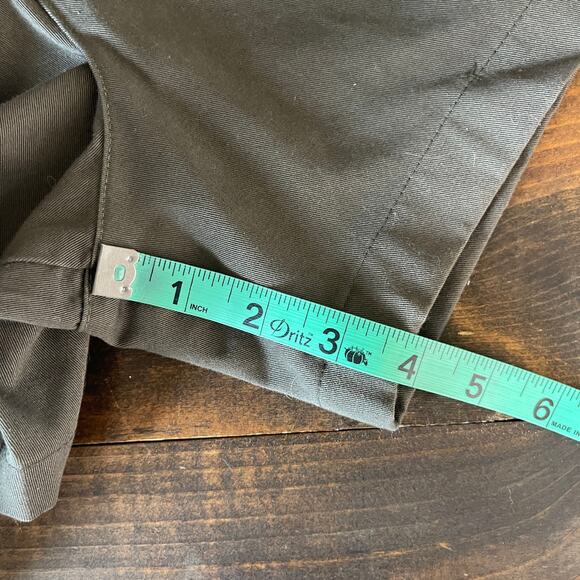 Vintage 90s Cenza Olive green Pleated Trouser Shorts Utility Women's 12 Fits 8 - Picture 9 of 11